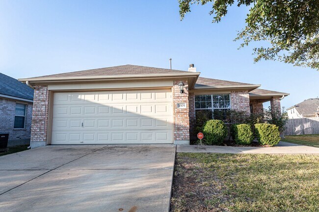 Foto del edificio - 4505 Hees Ct