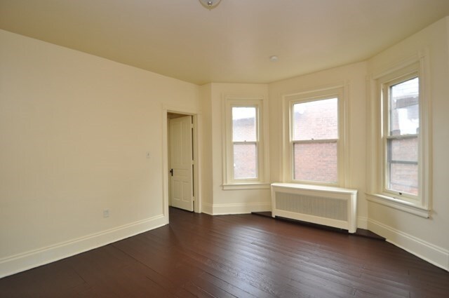 Foto del edificio - 51 E Union Blvd