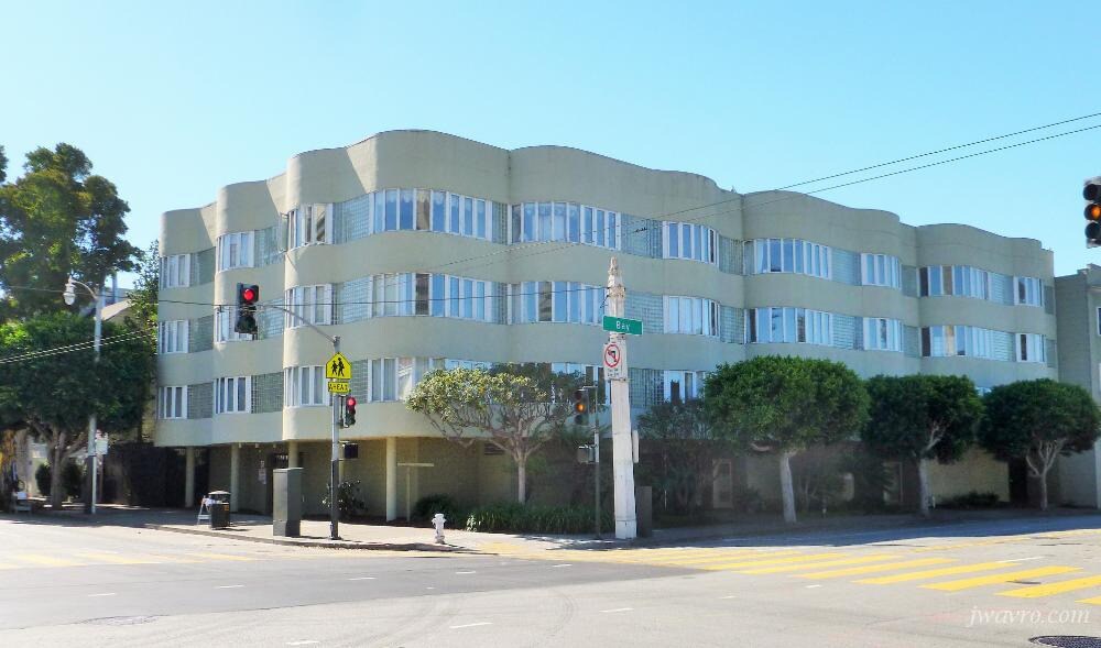 Primary Photo - 1111 Bay St
