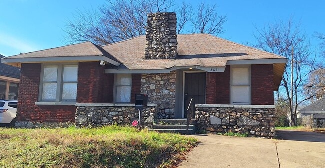 Building Photo - Newly Renovated Home | Vollintine-Evergreen Area -1st Month's Rent Free