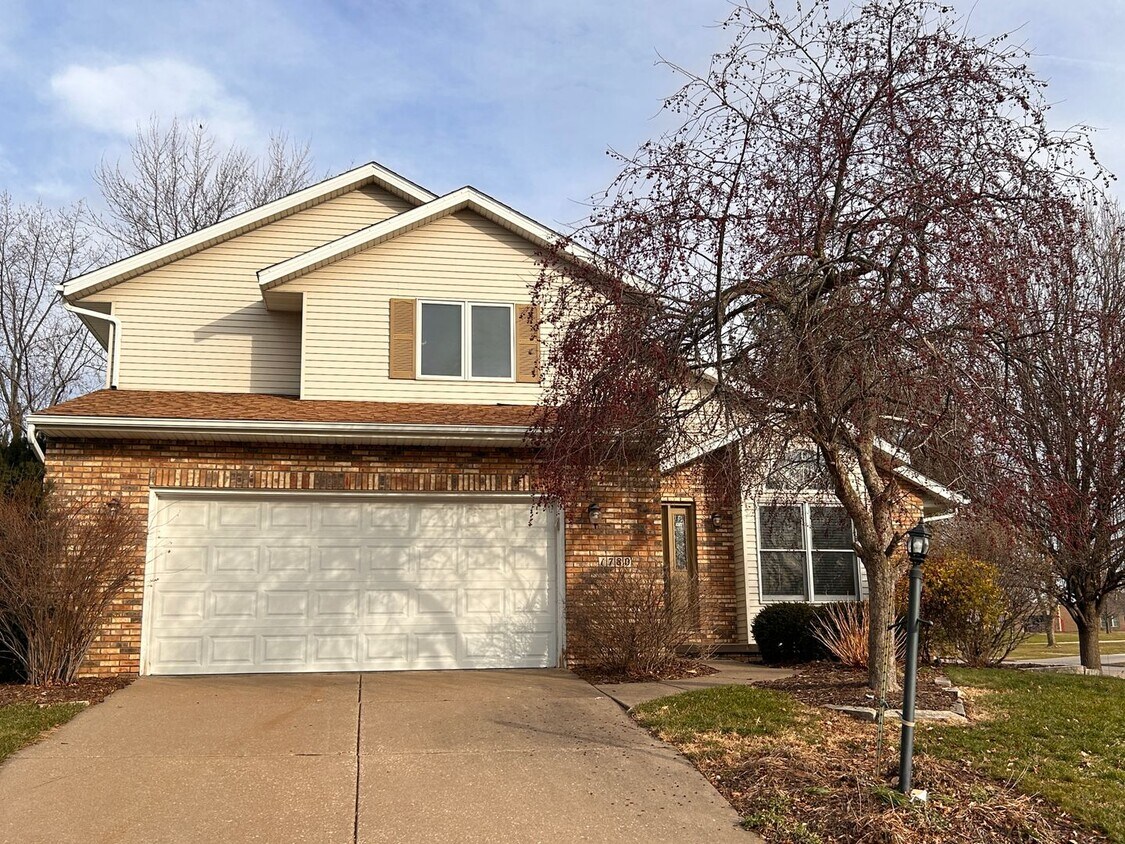 Bettendorf 3 Bedroom House; This one will... - Bettendorf 3 Bedroom House;  This one will...