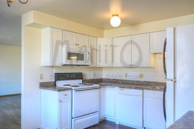 Building Photo - Denver St, 2509-2511 N