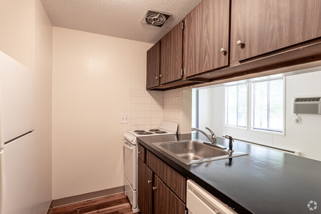 Kitchen - Fairway Apartments