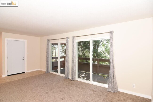 Building Photo - 1126 Marin Ave