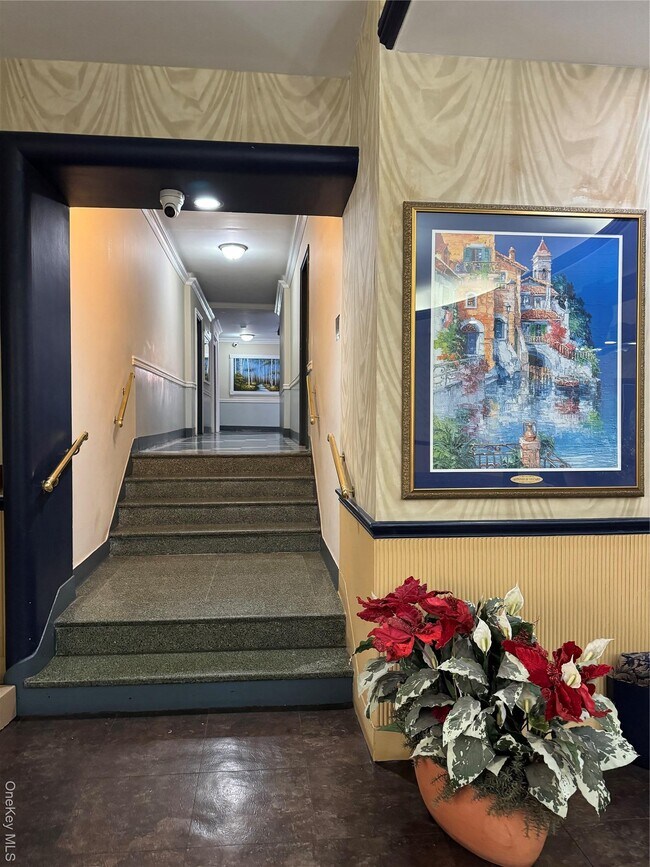 Foto del edificio - 99-41 64th Ave