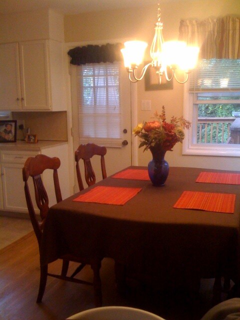 Dining - 216 Tyler Rd