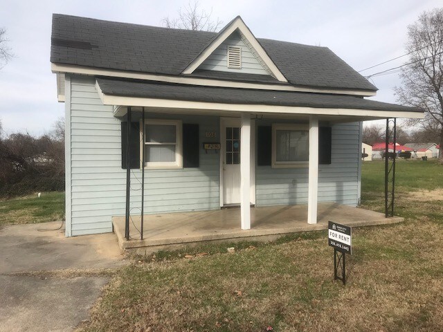 Primary Photo - 108 Broad St