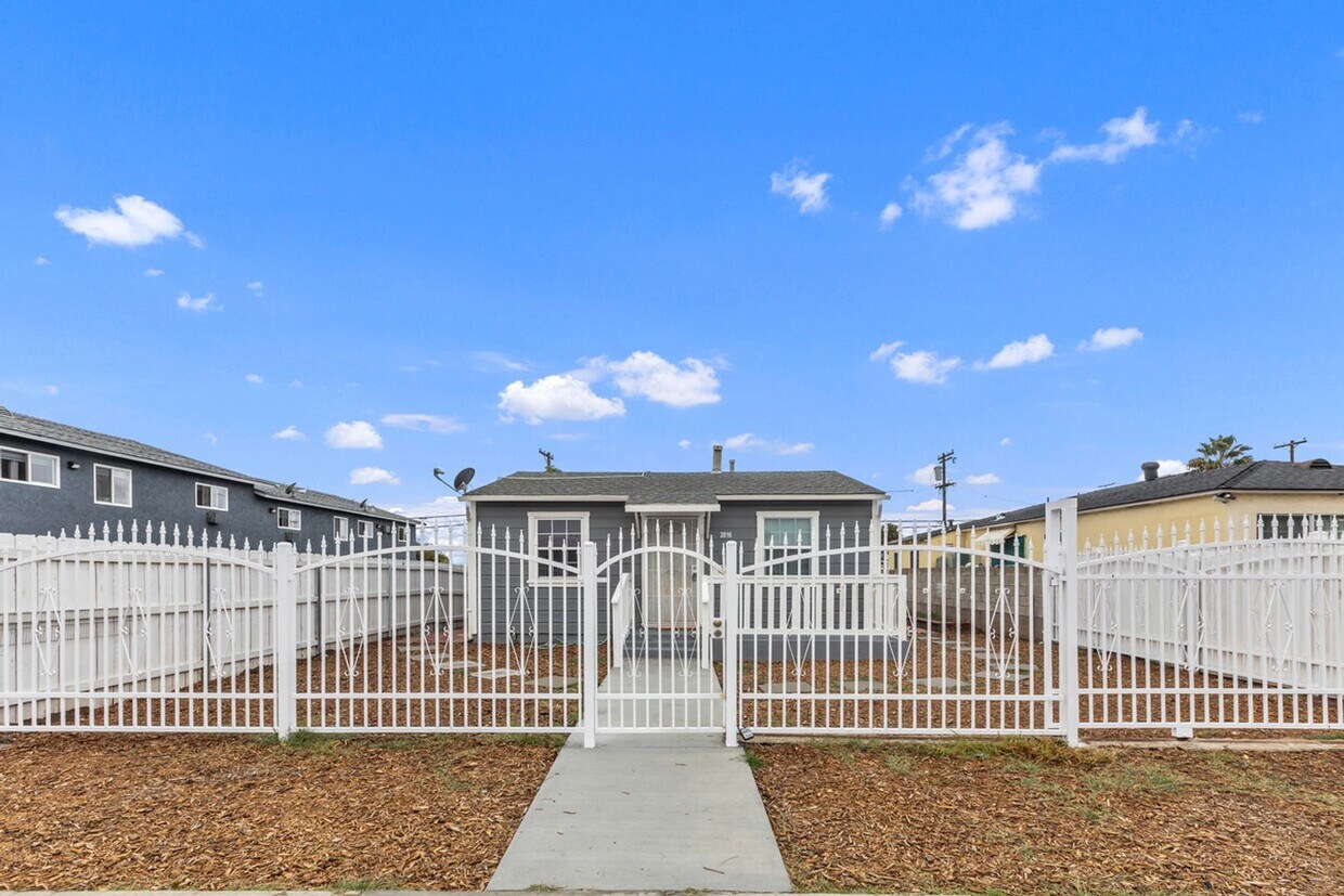 2816 Fairmount Ave Unit 2816, San Diego, CA 92105 Room for Rent in