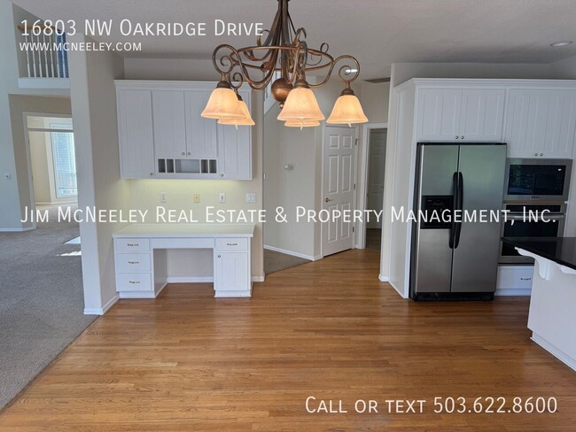 Building Photo - 16803 NW Oakridge Dr