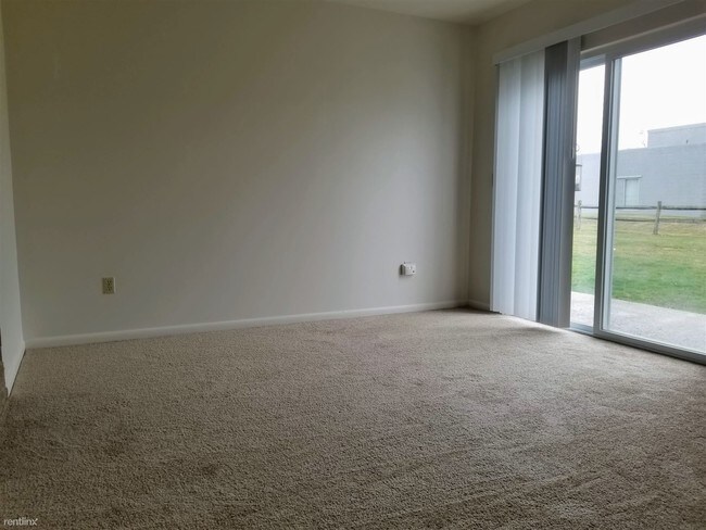 Foto del edificio - 2 br, 1 bath Townhome - 700 Hemlock Square