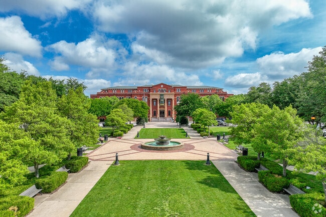 Southlake's Town Hall is a majestic building built in 1999 situated in the Town Square.