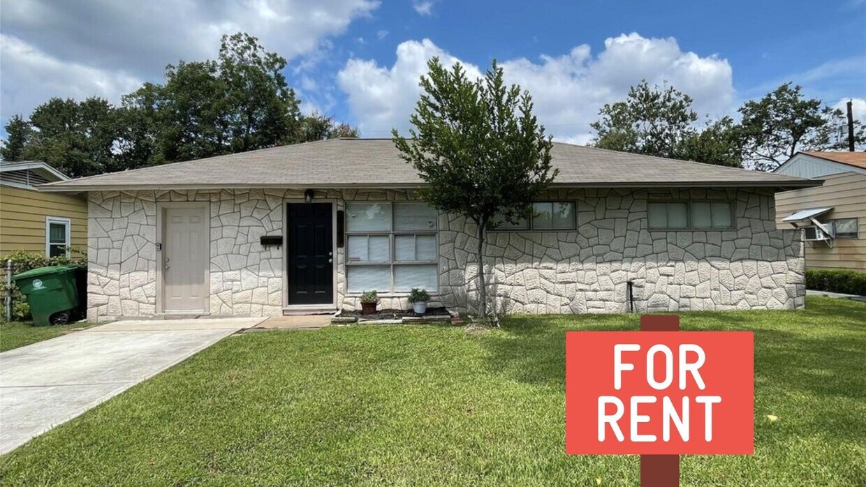 Foto principal - 5743 Beldart St