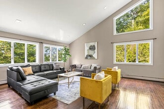 Building Photo - 1099 NY-17M