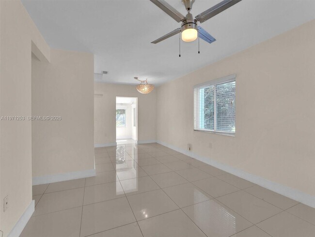 Building Photo - 6510 SW 63rd Ct