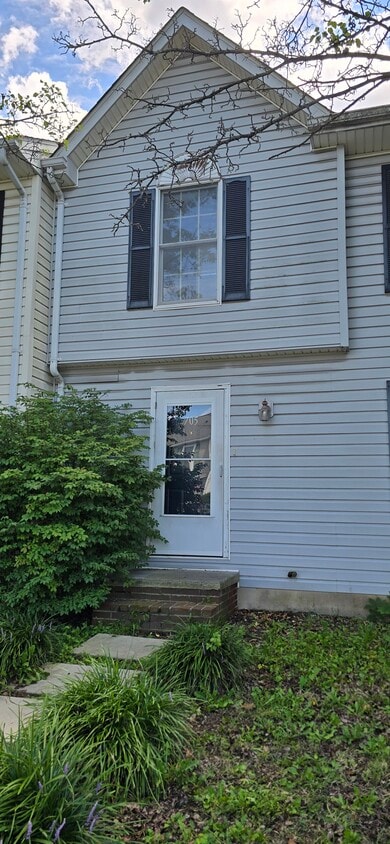 Foto principal - 705 Emily Ln