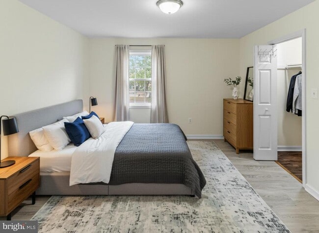 Building Photo - 28 B St