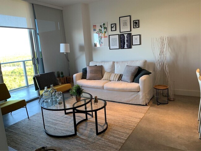 Foto del edificio - 16385 Biscayne Blvd