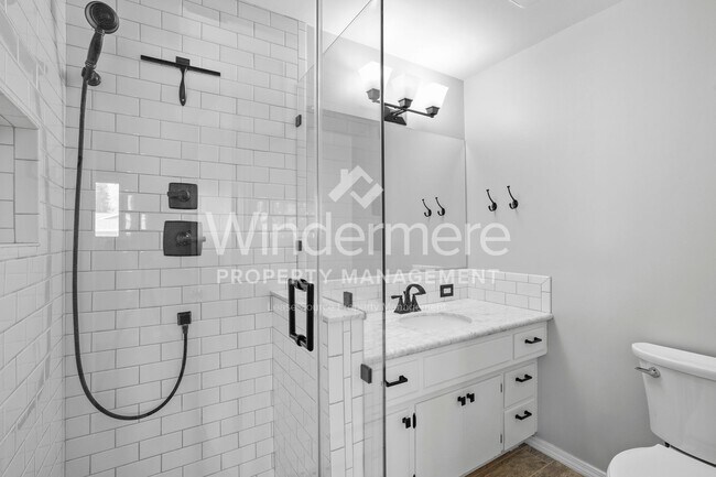 Foto del edificio - Fantastic Updated South Hill Rancher 3 Bed...