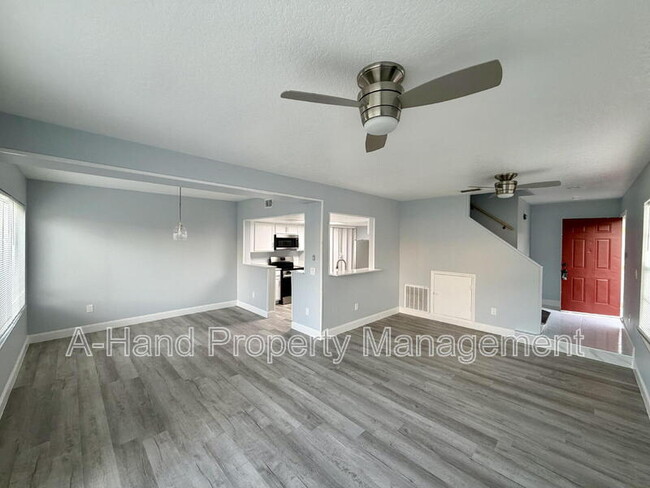 Foto del edificio - 205 Coconut Palm Way