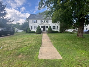 Building Photo - 14 Wheelwright Rd