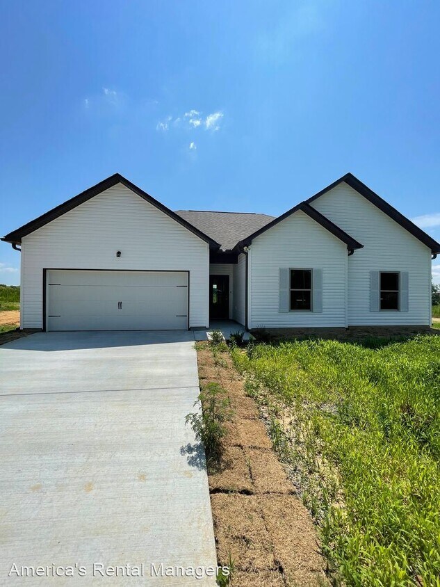 Primary Photo - 4 br, 2 bath House - 200 Graham Circle