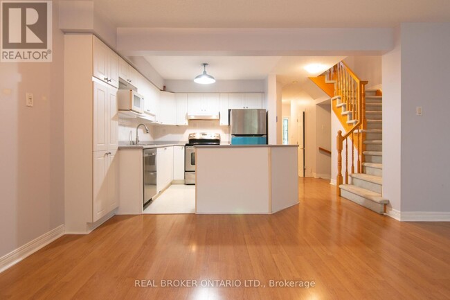 Building Photo - 57 Locheland Crescent