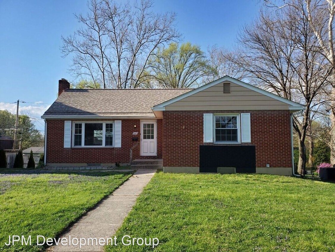 Primary Photo - 3 br, 1.5 bath House - 947 Parkside Dr