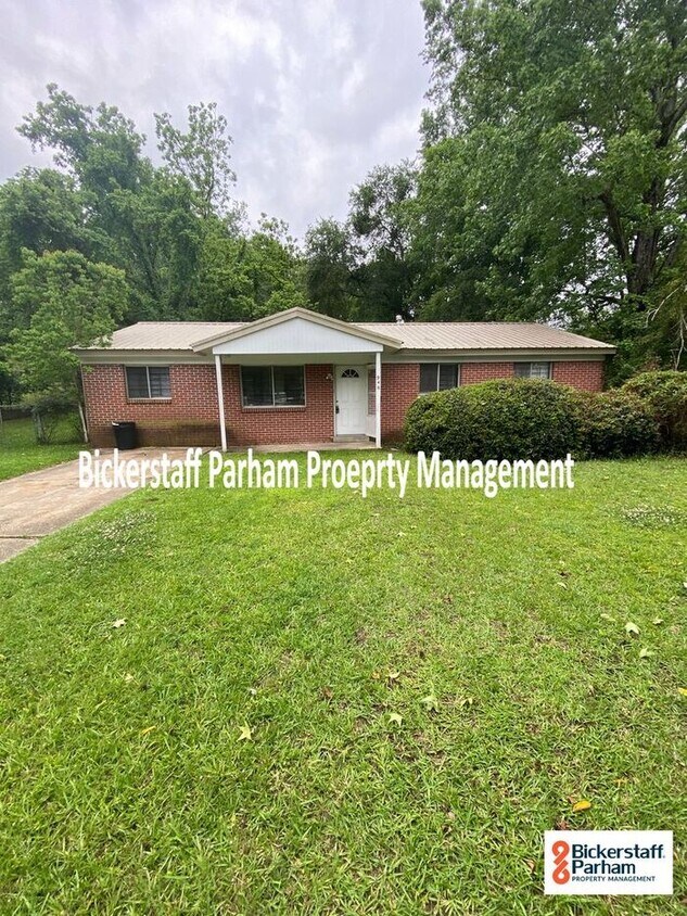 Foto principal - Ranch home in Fairfield subdivision!