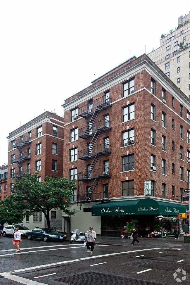 Foto del edificio - 237-247 8th Ave