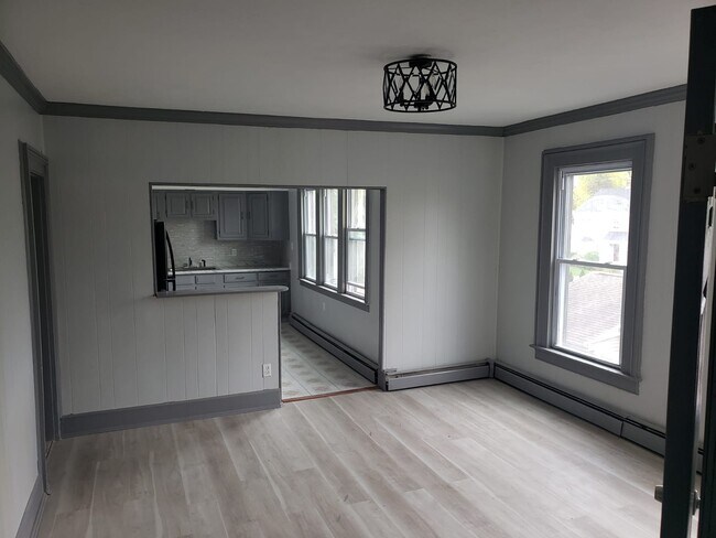 Photo - 397 Circular Ave Apartments