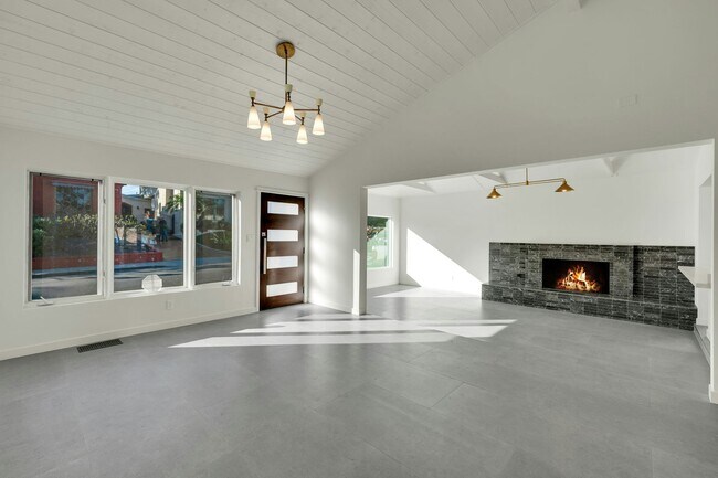 Foto del edificio - 4279 Hortensia St