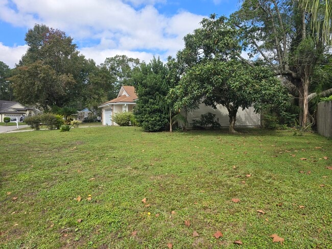 Front Yard - 2169 Saint Martins Dr W