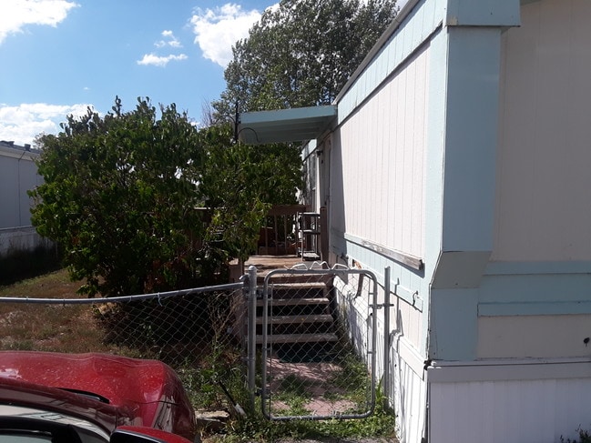 Building Photo - 100 Ute Ave