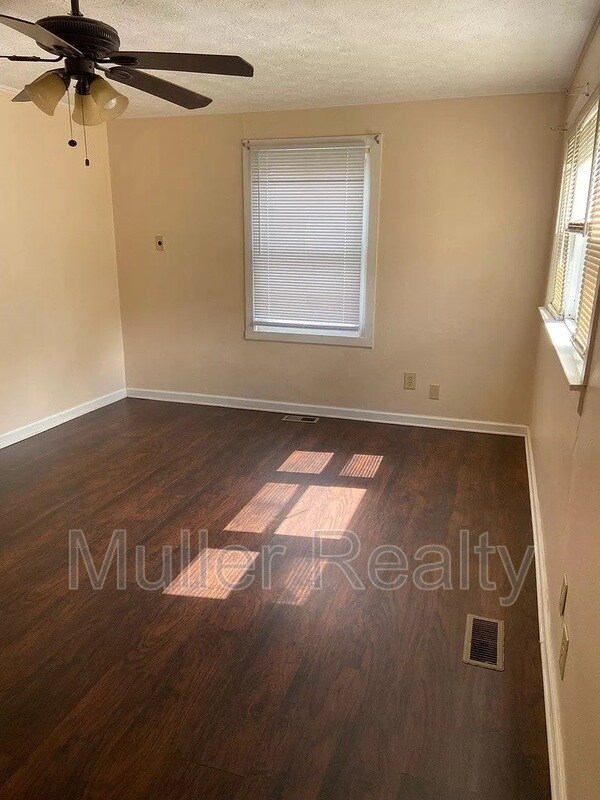 Building Photo - 326 Ben Hur Ave