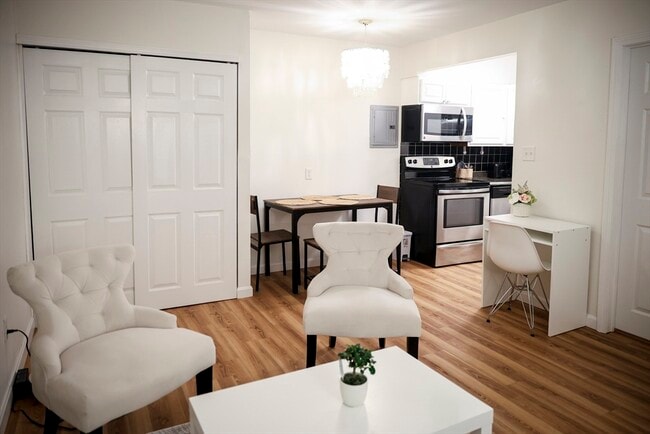 Building Photo - 7 Arizona Terrace