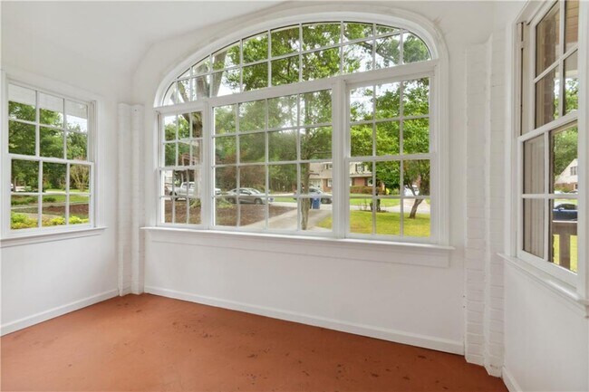 Foto del edificio - 237 Mt Vernon Dr