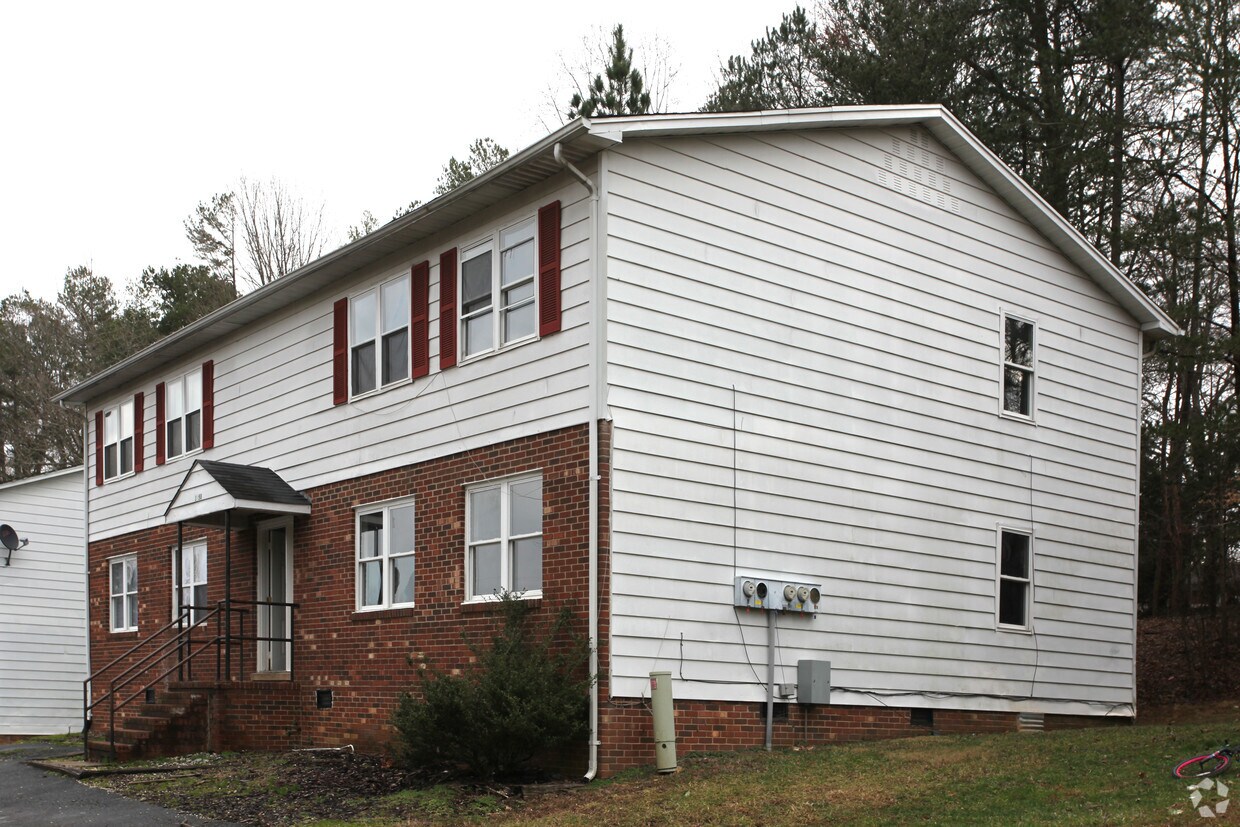 1962 Lakeview Rd, Asheboro, NC 27203 Apartments in Asheboro, NC