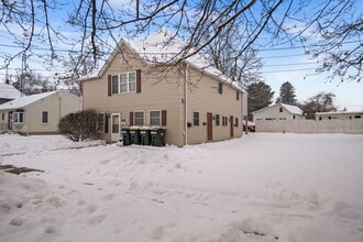 Building Photo - 109 S Stott St