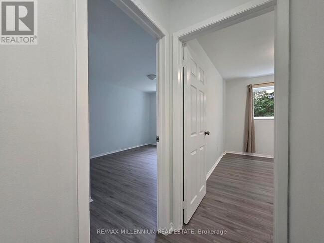 Building Photo - 144 Clarence St