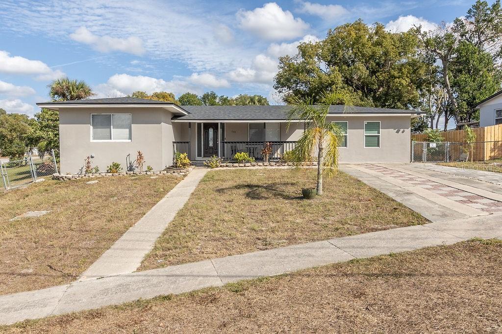 Foto principal - 730 E Normandy Blvd