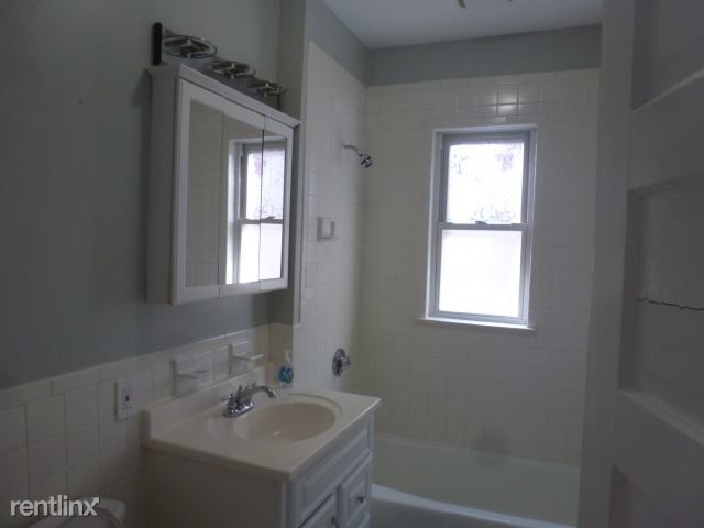 Building Photo - 677 Adams St