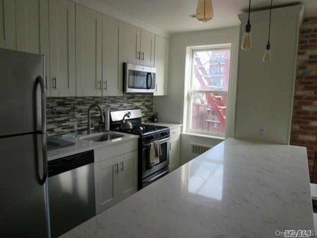 Foto del edificio - 84-55 Daniels St