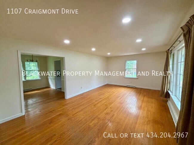 Building Photo - 1107 Craigmont Dr