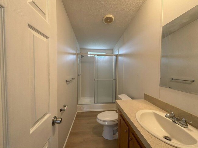 Foto del edificio - 19237 Cedar Crest Ct