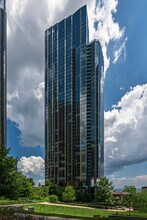 Building Photo - 211 N Harbor Dr