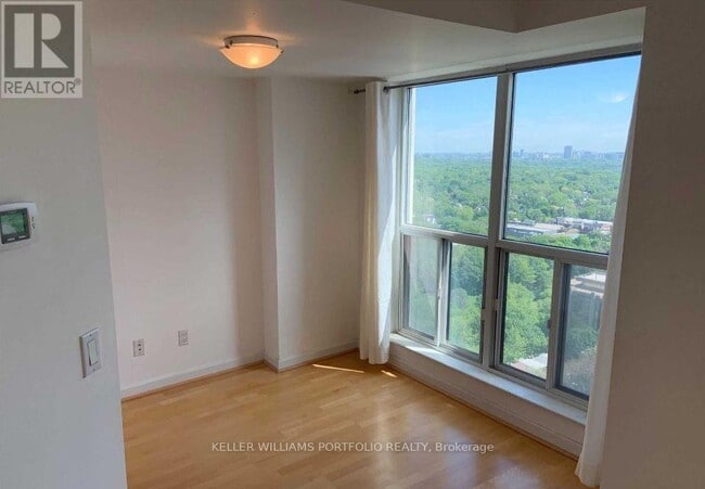 Building Photo - 8 Park Rd