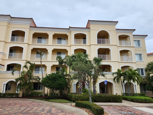 Foto del edificio - 35 Harbour Isle Dr E