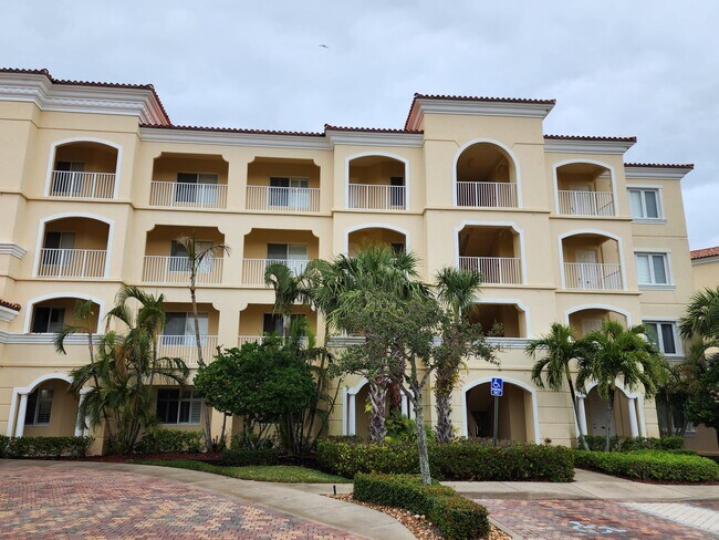 Foto del edificio - 35 Harbour Isle Dr W
