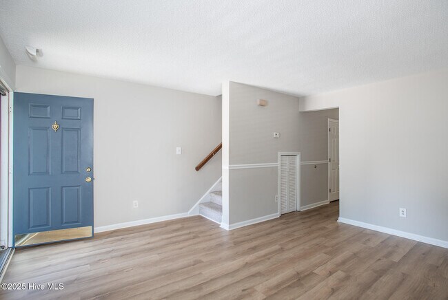 Foto del edificio - 126 Crystal Pines Ct