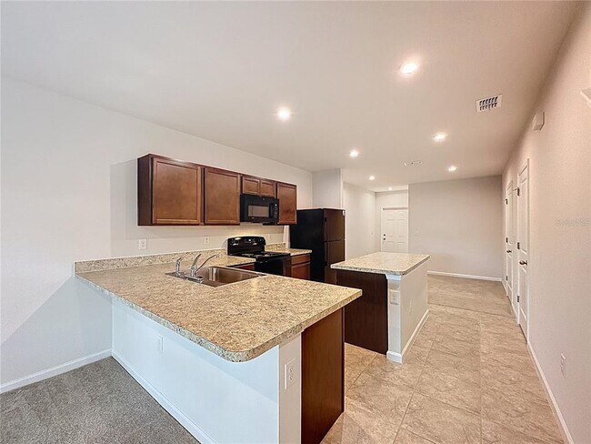 Building Photo - 409 Sedgewick Dr
